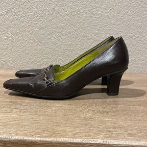 Vintage Bruno Magli Kitten Heels Women Shoes EspressoBrown Leather Slip On Pumps